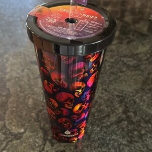 Manna chilly holographic skull tumbler
